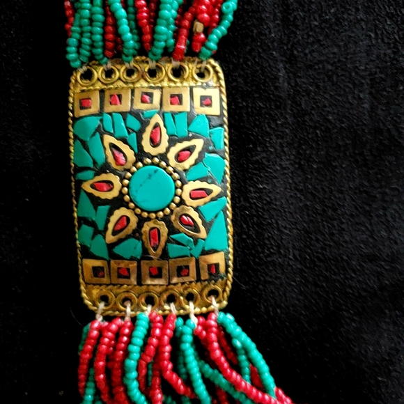 Necklace - Picture 2 of 3